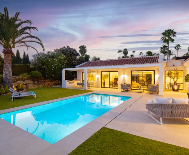 Villa - Försäljning - Marbella - Nueva Andalucia, Aloha