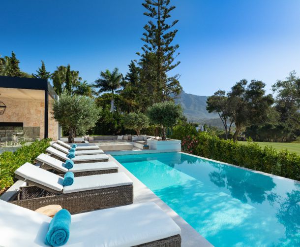 Villa - Försäljning - Marbella - Nueva Andalucia, Aloha