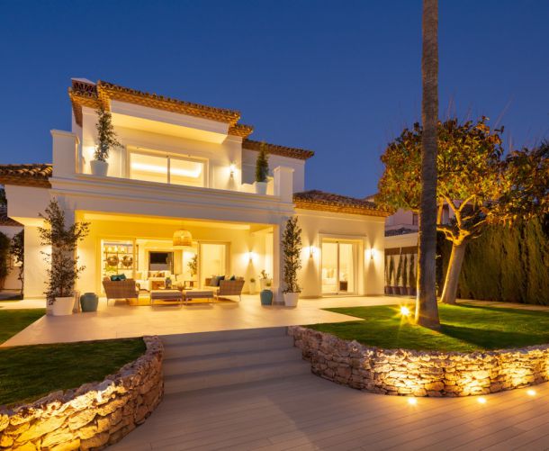 Villa - Försäljning - Marbella - Nueva Andalucia, La Cerquilla