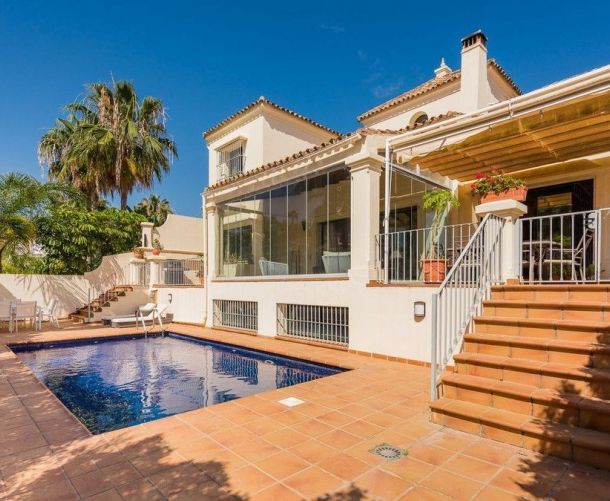 Villa - Sales - Marbella - Nueva Andalucía